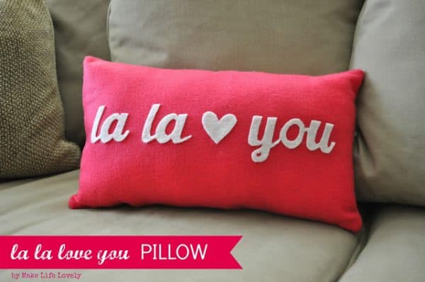 la la love you Pillow, Make Life Lovely