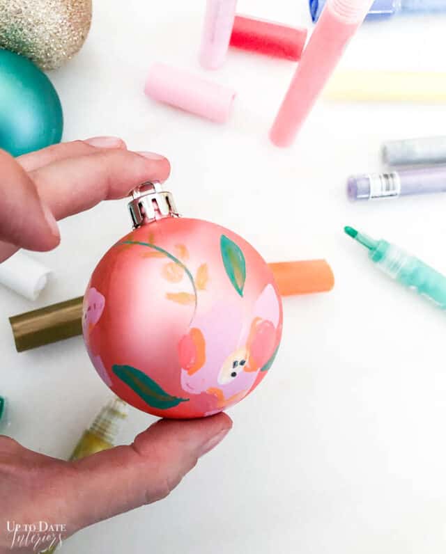 How to Paint Plastic Ornaments with a Floral Pattern