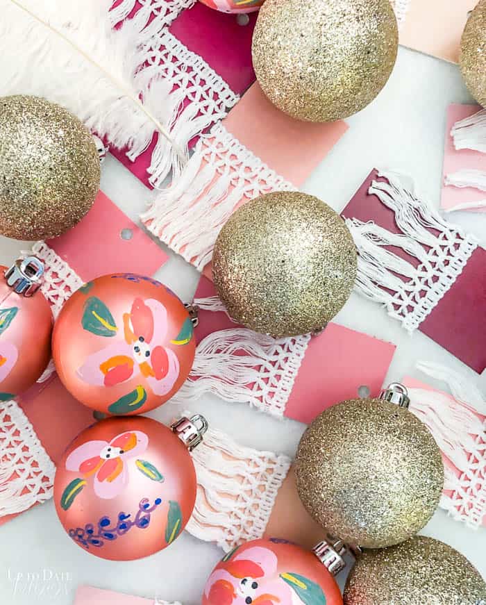 How to Paint Plastic Ornaments with a Floral Pattern