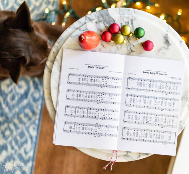 How to Make a Free Caroling Booklet with a Christmas Carols PDF